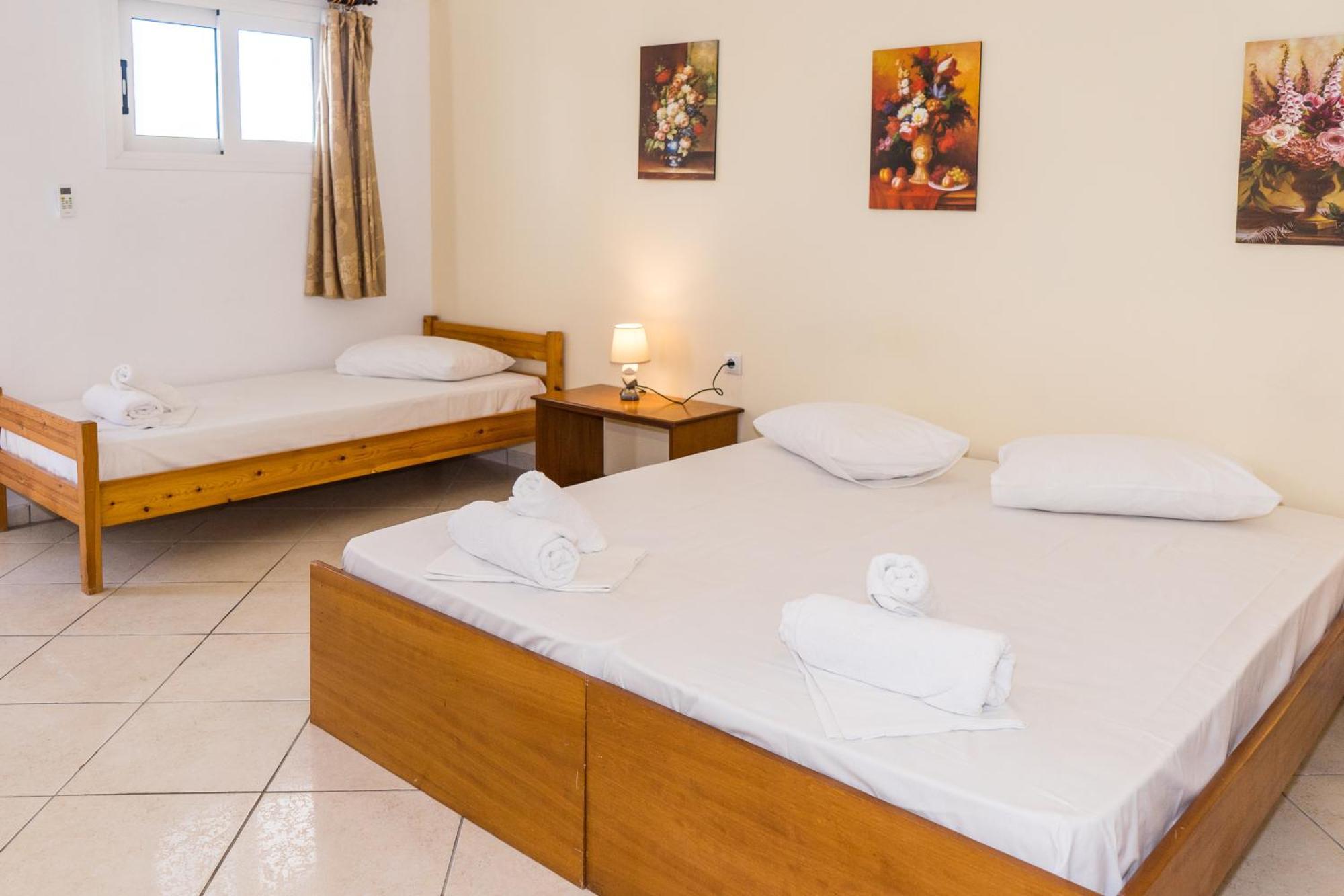Laganas Strip Mall Apartments Dış mekan fotoğraf