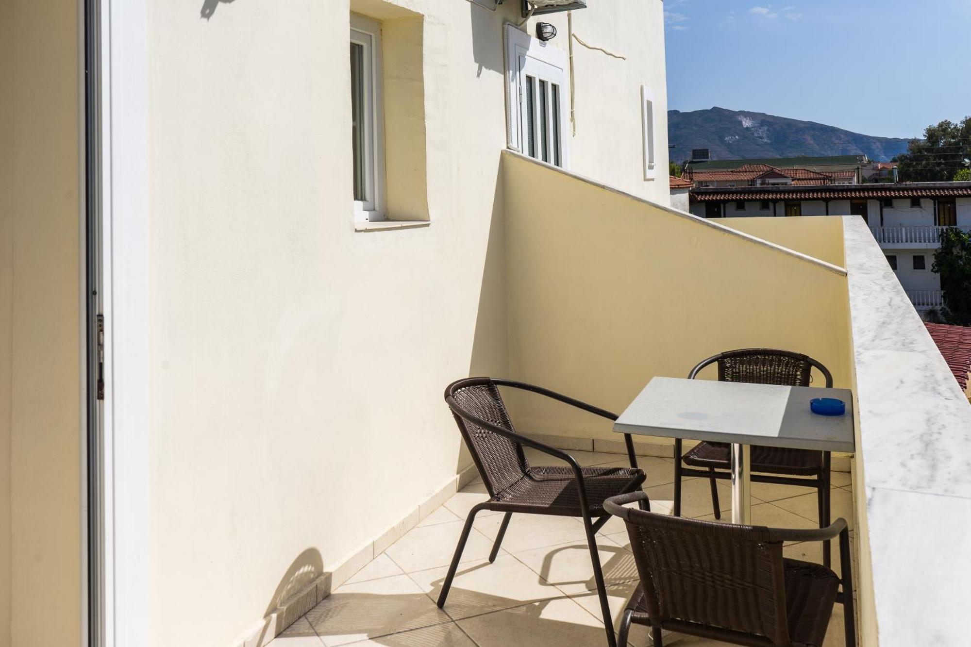 Laganas Strip Mall Apartments Dış mekan fotoğraf